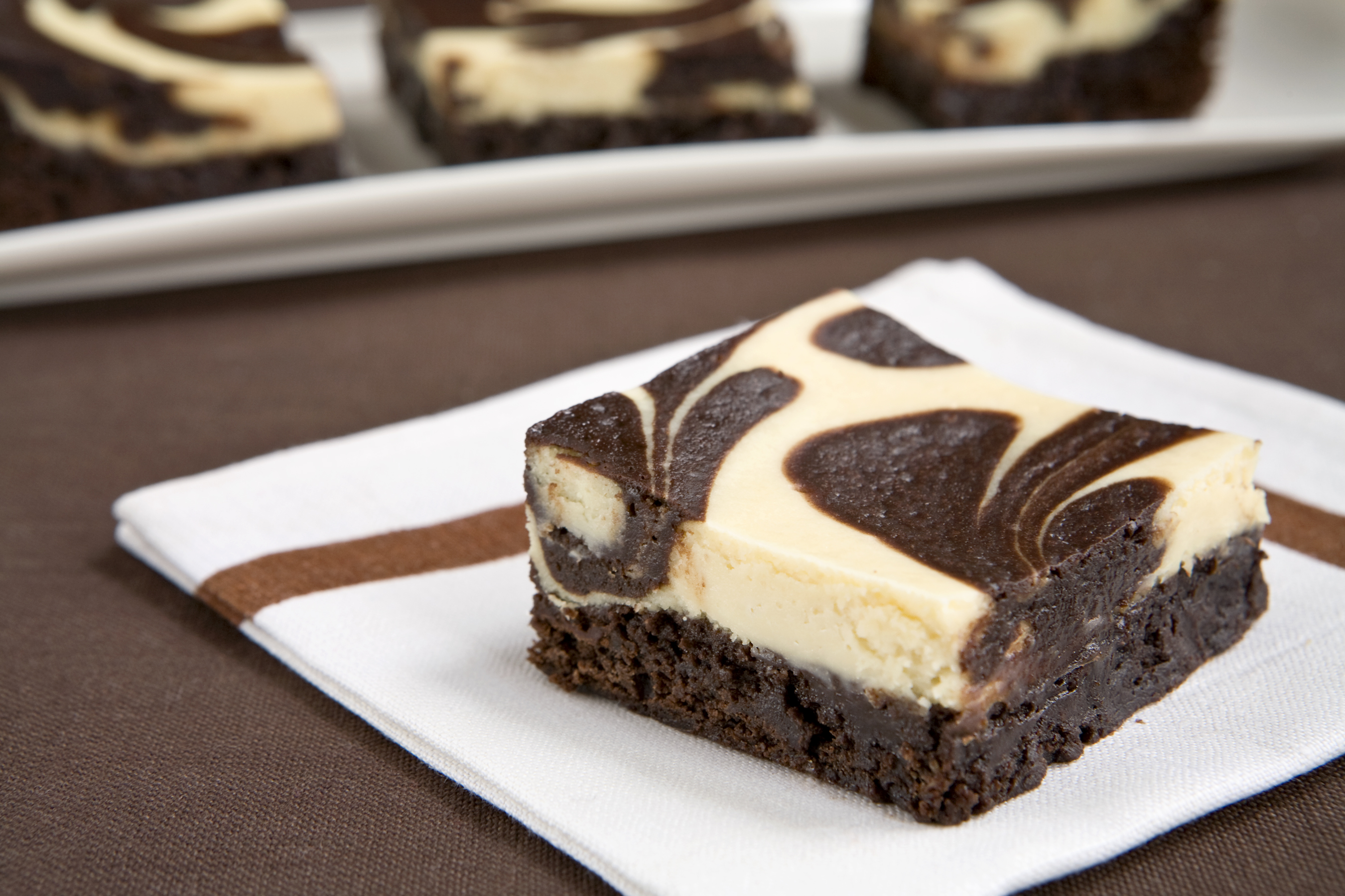 Brownies and cheesecake