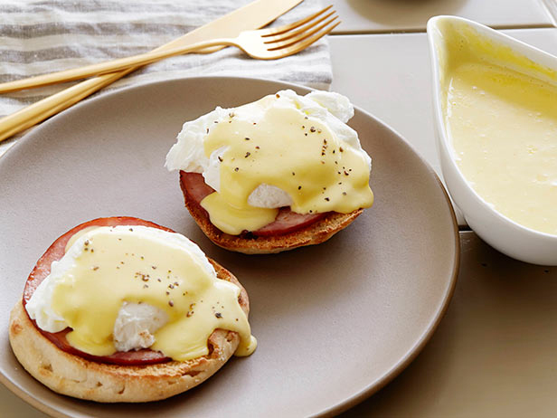 Hollandaise Sauce (Quick, easy, foolproof)