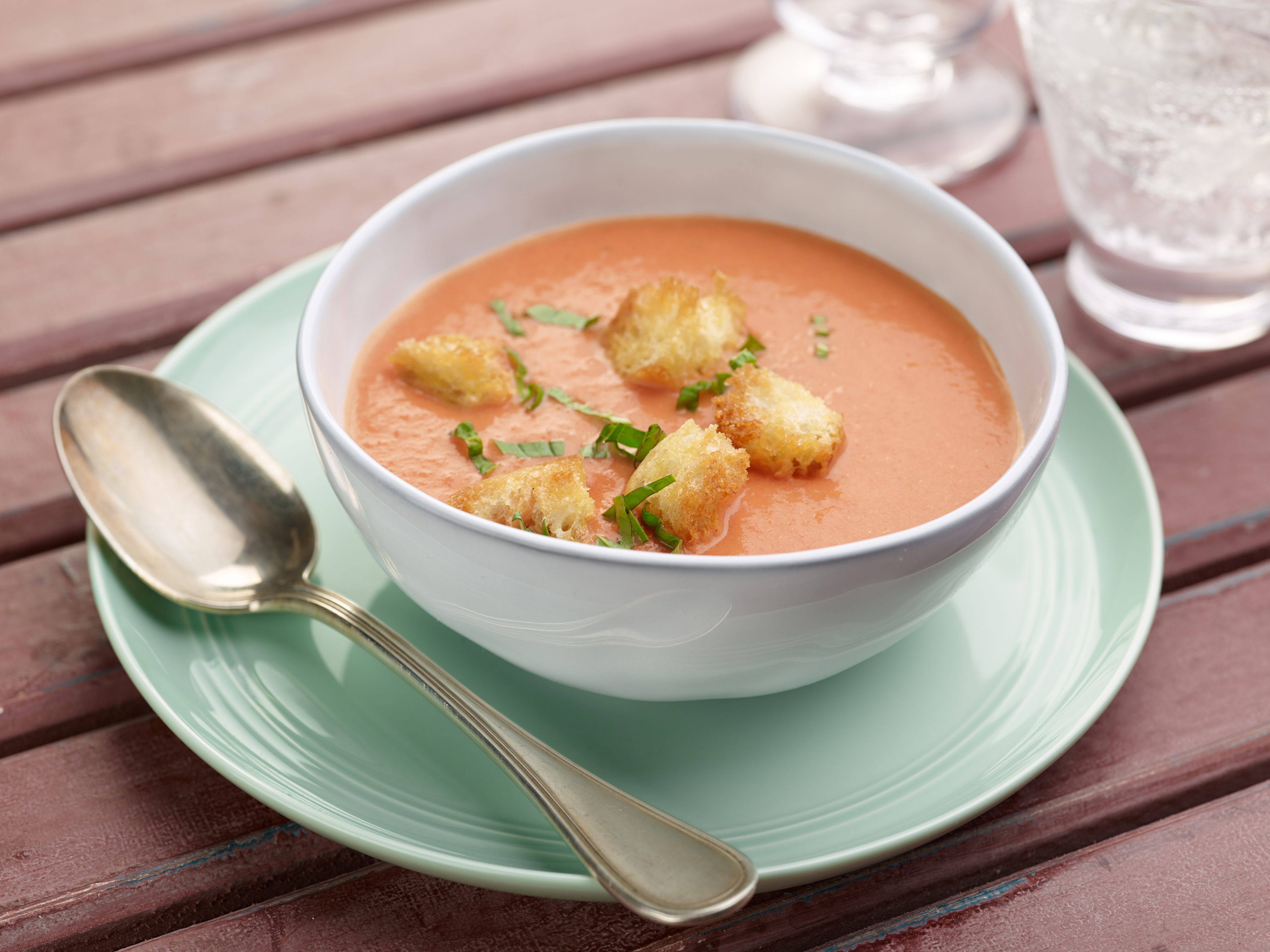 https://www.foodnetwork.com/content/dam/images/food/fullset/2014/3/5/1/BX0203H_Cream-of-Fresh-Tomato-Soup_s4x3.jpg