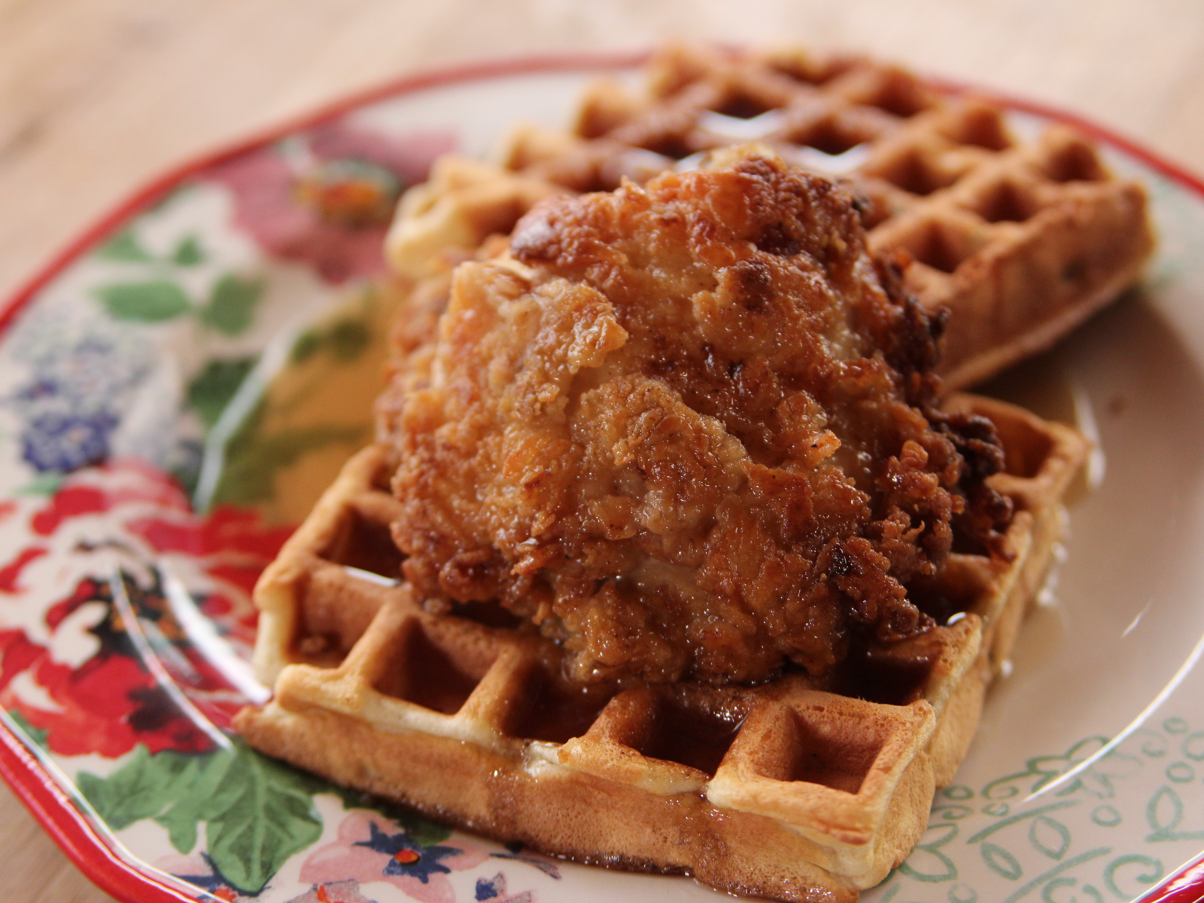 https://www.foodnetwork.com/content/dam/images/food/fullset/2015/10/9/4/WU1110H_Chicken-and-Waffles_s4x3.jpg