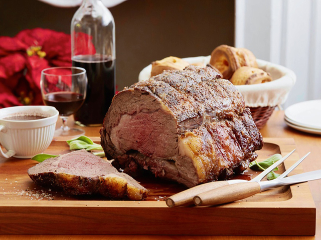 Alton Brown Prime Rib / Holiday Roast Prime Rib Food Network Youtube / Dedicated viewers of alton brown's acclaimed food network show good eats know of his penchant for using unusual equipment.