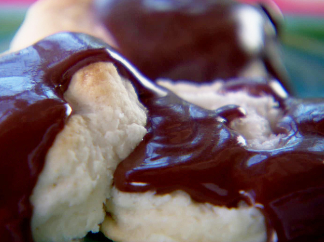 Tina S Chocolate Gravy Recipe Trisha Yearwood Food Network