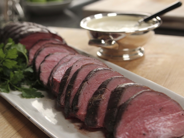 Featured image of post Ina Garten Beef Tenderloin With Horseradish Sauce That s a huge difference so that s his rest while make the sauce and this is a really fabulous this is the low part it s a mustard horseradish sauce and everything you need you probably already
